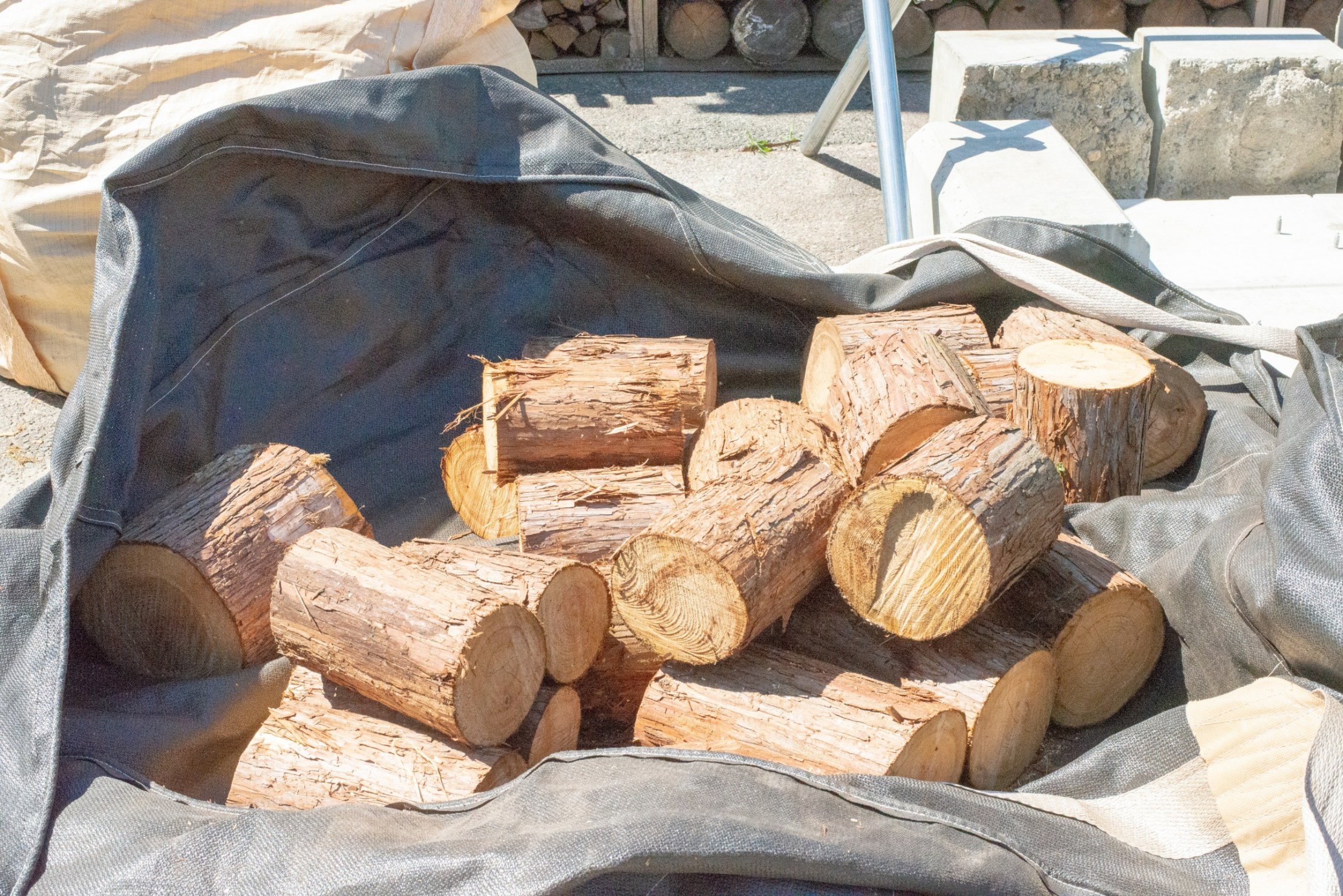 薪用の丸太