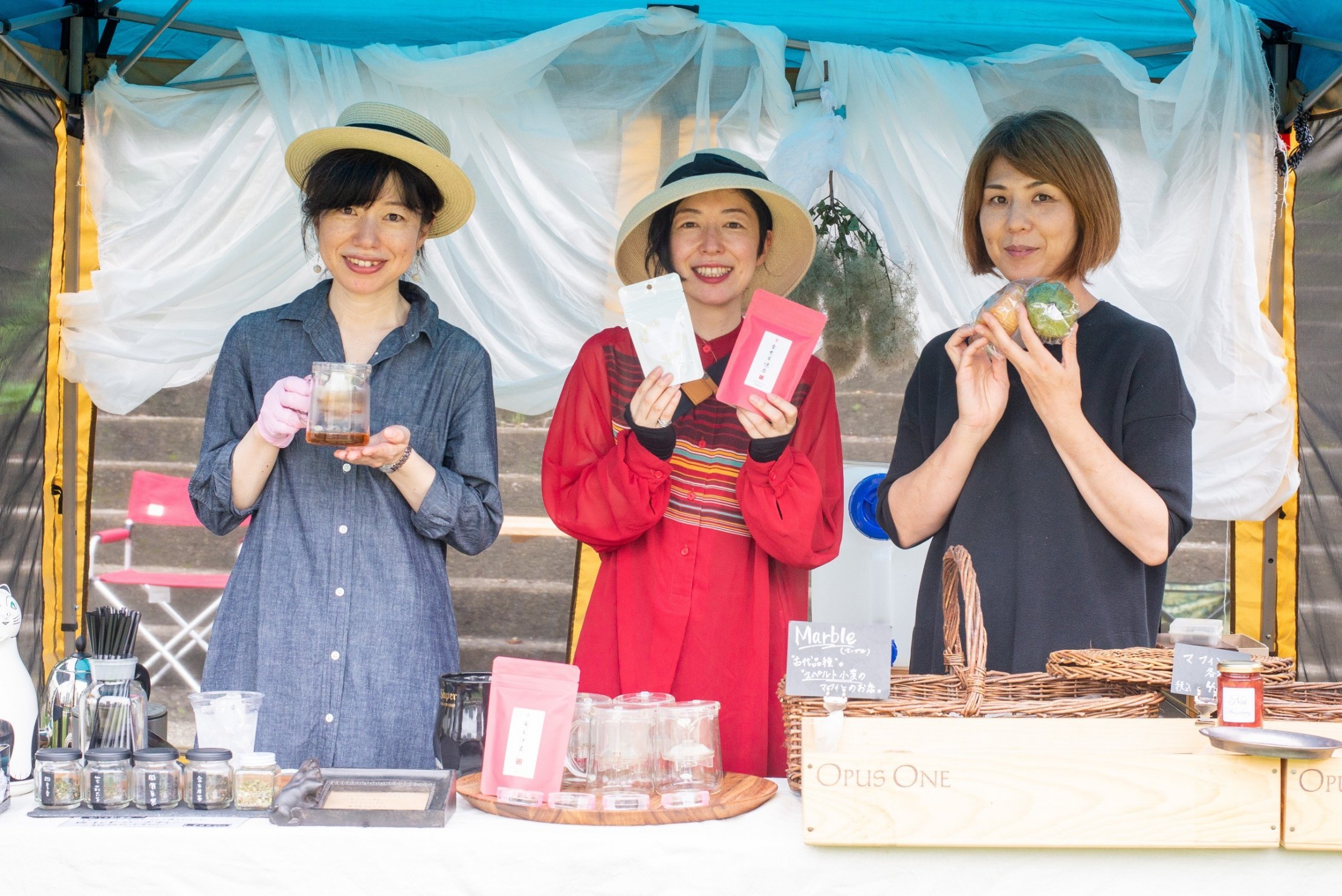 点線葉茶(中国茶販売)さんとMarble(焼き菓子)さん