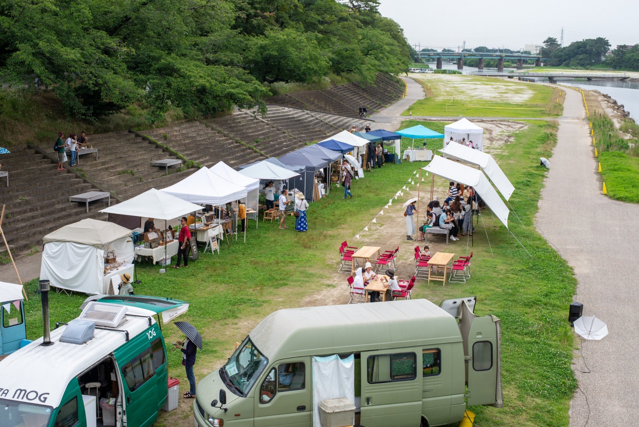 草の縁の会場風景