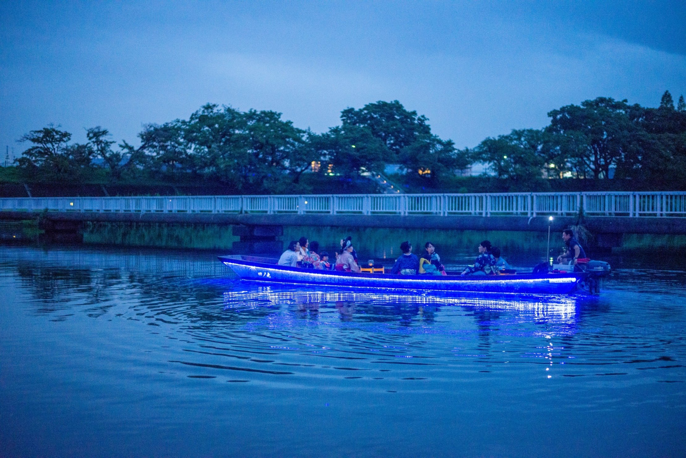 ボートグランピング