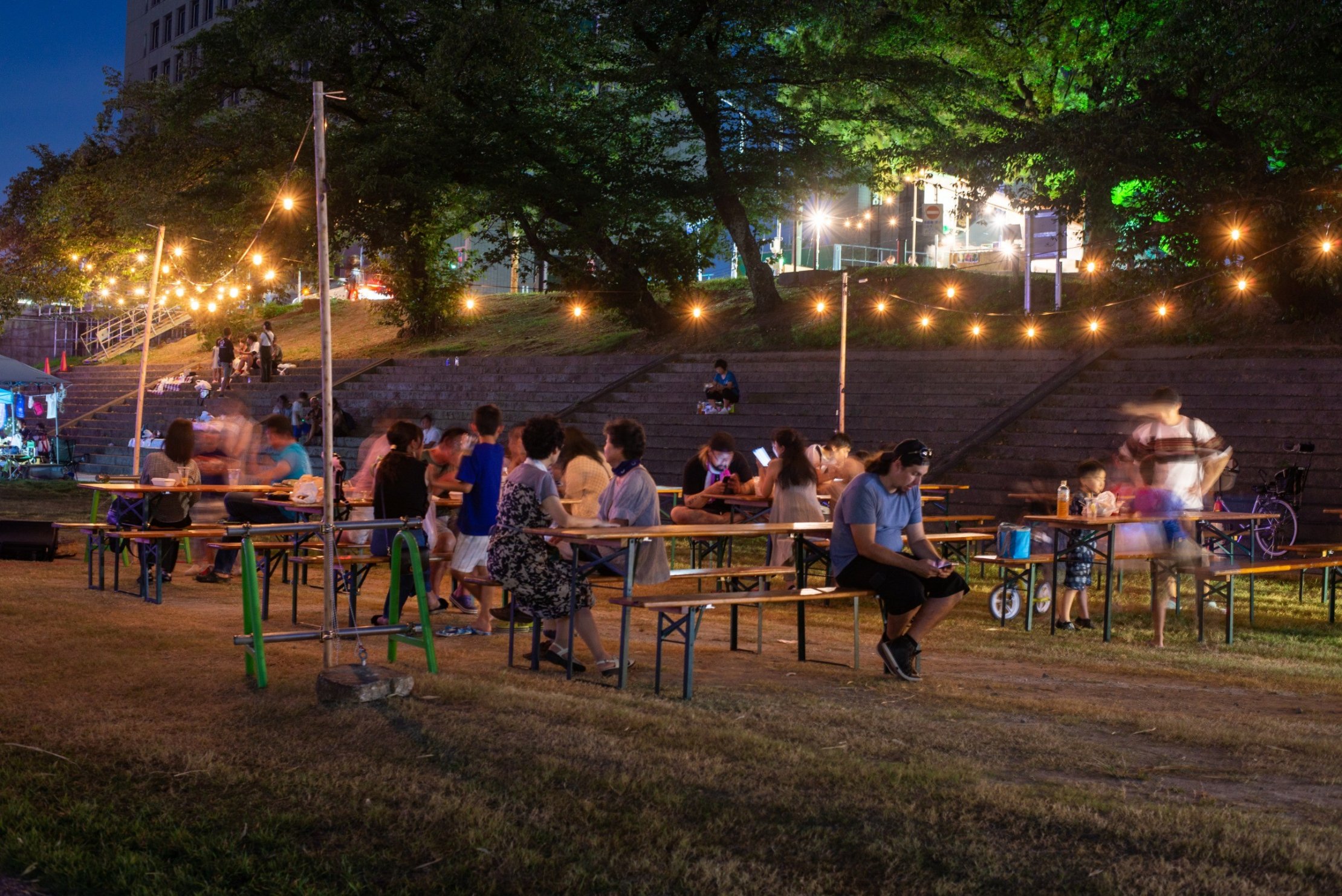 川あそびの食事スペース