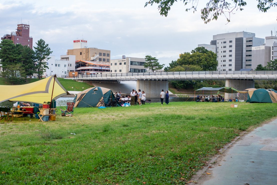 乙川のキャンプサイト